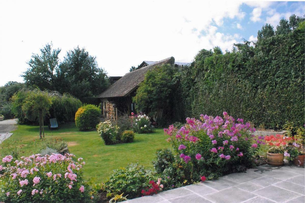 Chambre D'Hote Courtoux Saint-Denis-sur-Sarthon Екстериор снимка
