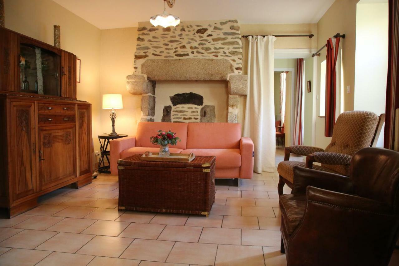 Chambre D'Hote Courtoux Saint-Denis-sur-Sarthon Екстериор снимка