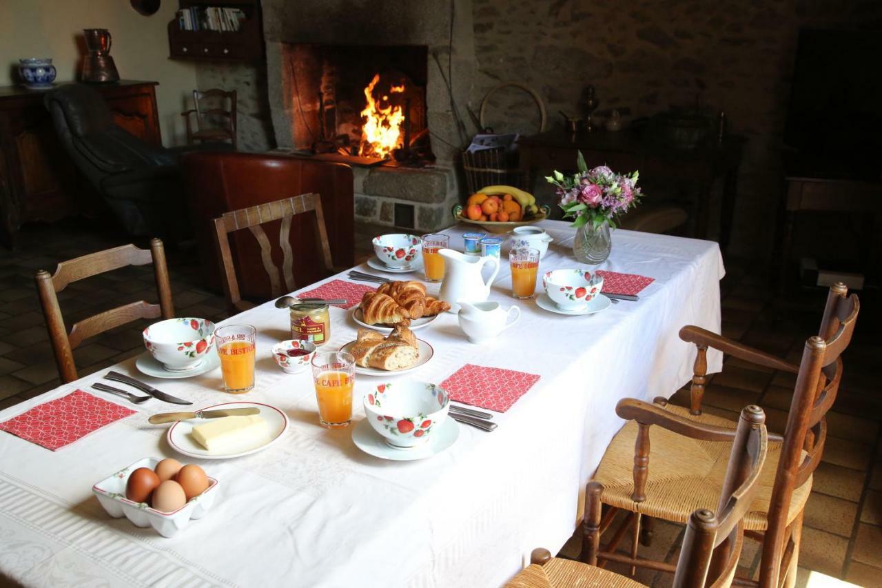 Chambre D'Hote Courtoux Saint-Denis-sur-Sarthon Екстериор снимка